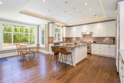 Kitchen Photo of 6417 Pitt Street, West Vancouver, BC