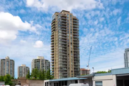 401 4250 Dawson Street, Burnaby, BC, Burnaby — Apartment/Condo for sale