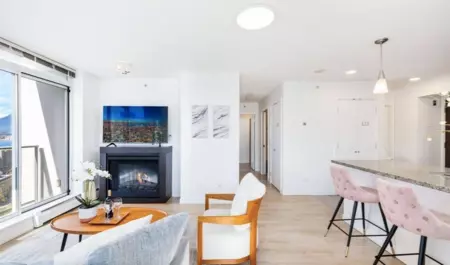 2906 688 Abbott Street, Vancouver, BC, Vancouver — Apartment/Condo for sale