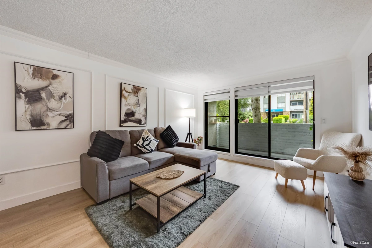 Family Room Photo of 103 340 Ninth Street, New Westminster, BC