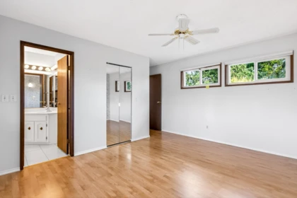 Hallway Photo of 1418 Grover Avenue, Coquitlam, BC