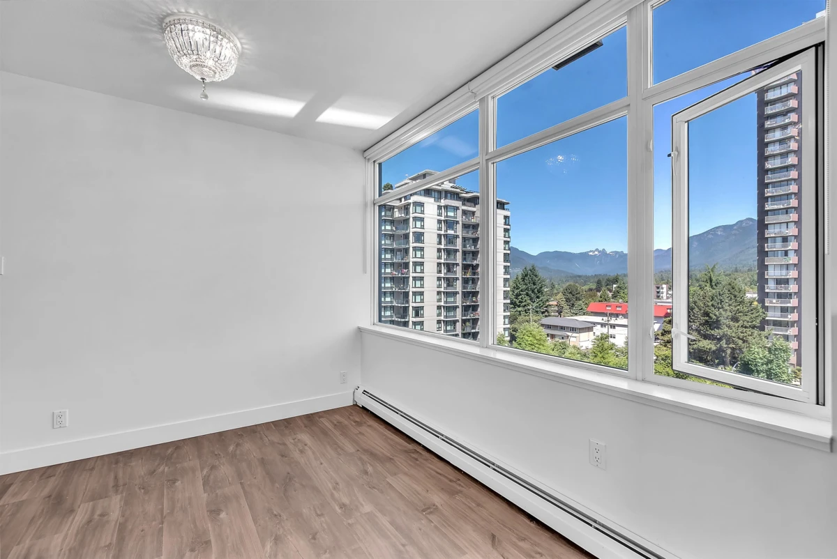 Dining Area Photo of 802 158 W 13th Street, North Vancouver, BC