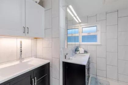 Hallway Photo of 2951 Venables Street, Vancouver, BC