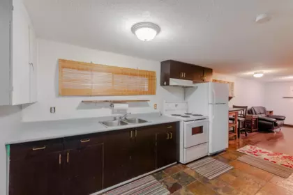 Hot Tub / Spa Photo of 2951 Venables Street, Vancouver, BC