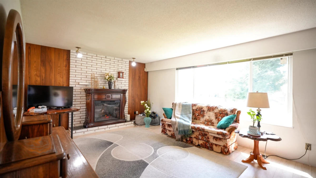 Dining Area Photo of 9351 Glenbrook Drive, Richmond, BC