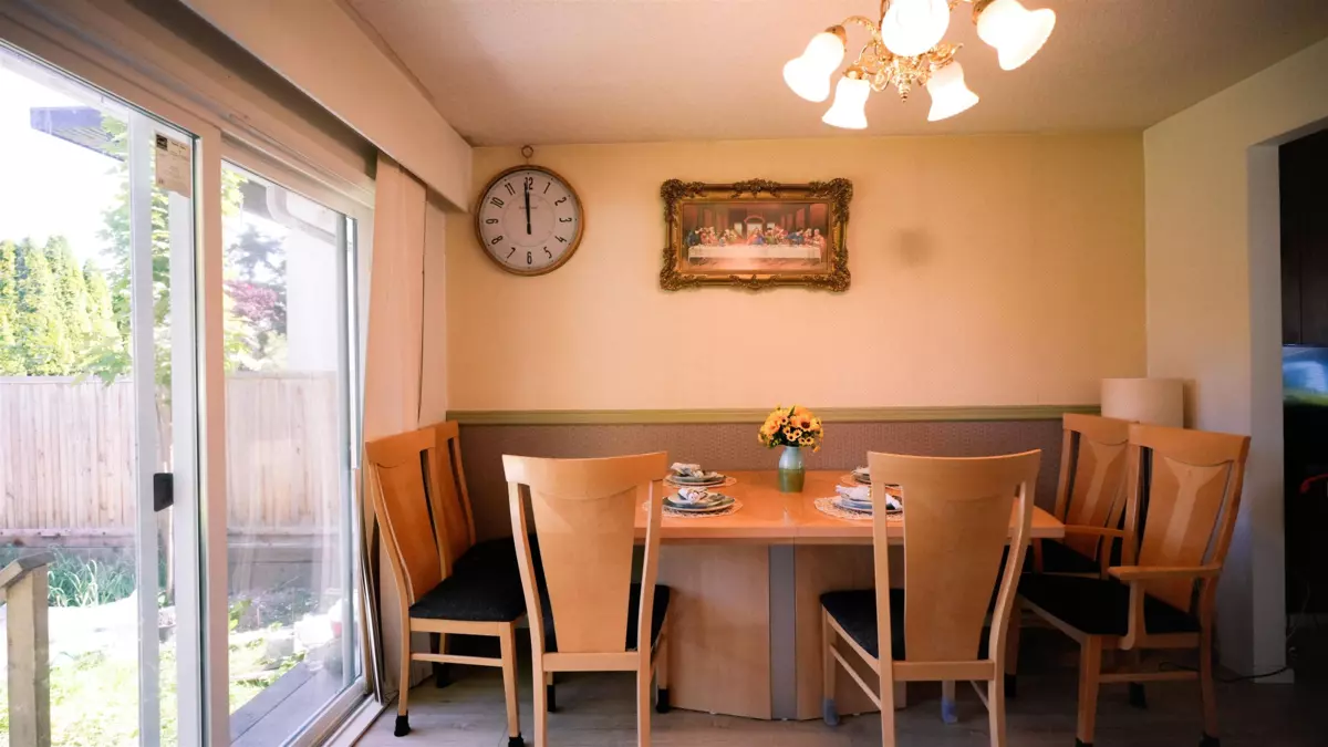 Family Room Photo of 9351 Glenbrook Drive, Richmond, BC