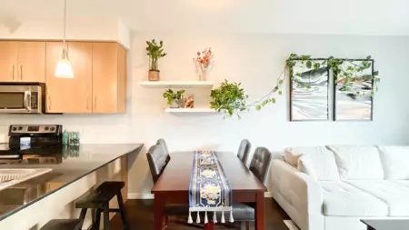 Kitchen Island Photo of 308 22290 North Avenue, Maple Ridge, BC