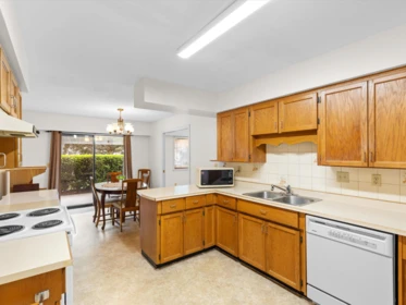 Pantry Photo of 2 32718 Garibaldi Drive, Abbotsford, BC