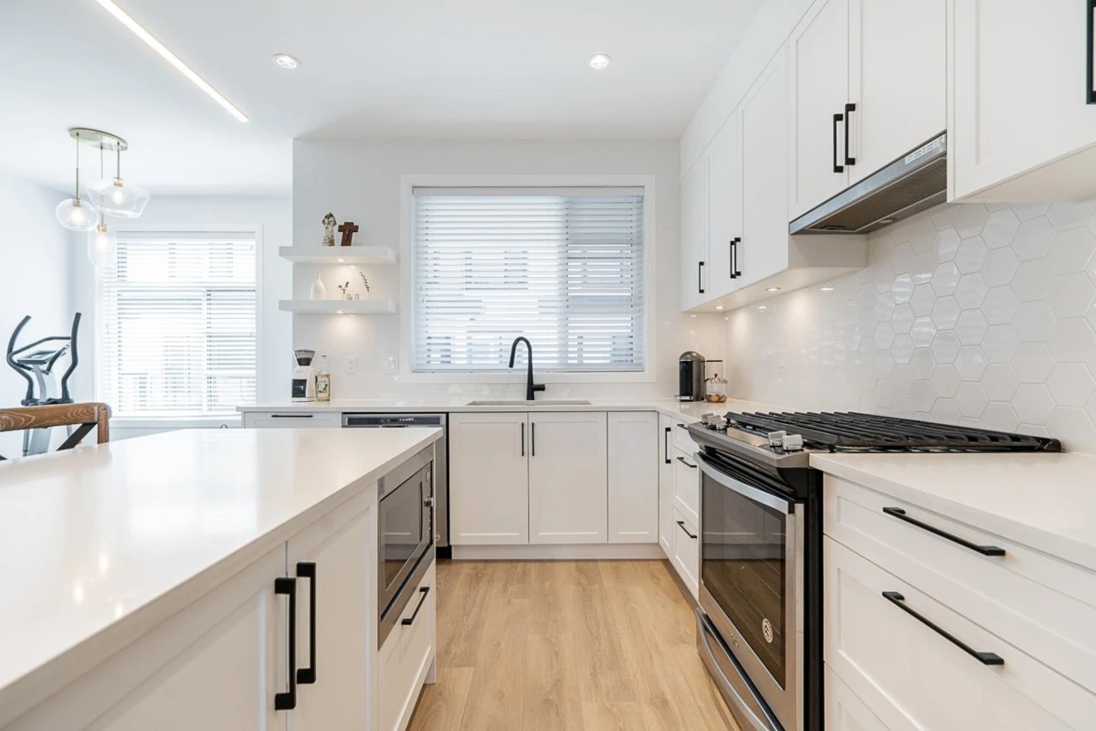 Dining Area Photo of 34 7127 193a Street, Surrey, BC
