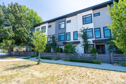 34 7127 193a Street, Surrey, BC, Surrey — Townhouse for sale