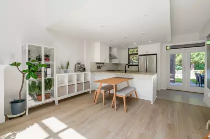 Breakfast Nook Photo of 7021 17th Avenue, Burnaby, BC