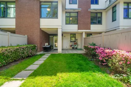 Hot Tub / Spa Photo of 7021 17th Avenue, Burnaby, BC