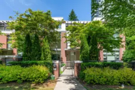 7021 17th Avenue, Burnaby, BC