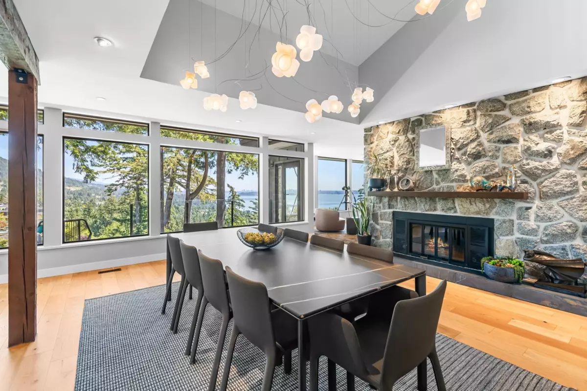 Family Room Photo of 5132 Alderfeild Place, West Vancouver, BC