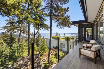 Breakfast Nook Photo of 5132 Alderfeild Place, West Vancouver, BC