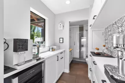 Primary Bathroom Photo of 5132 Alderfeild Place, West Vancouver, BC