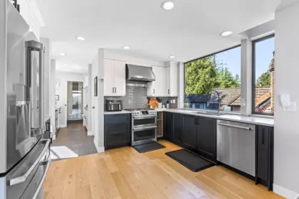 Primary Bedroom Photo of 5132 Alderfeild Place, West Vancouver, BC