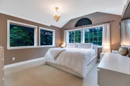 Guest Bathroom Photo of 12595 266 Street, Maple Ridge, BC