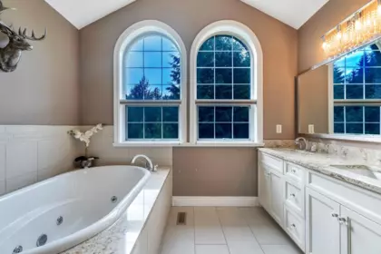 Powder Room Photo of 12595 266 Street, Maple Ridge, BC