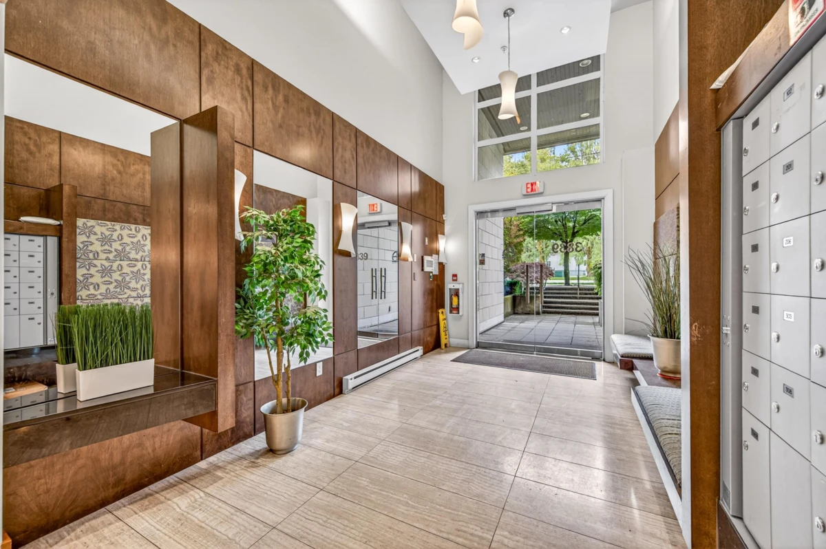 Living Room Photo of 307 3839 W 4th Avenue, Vancouver, BC