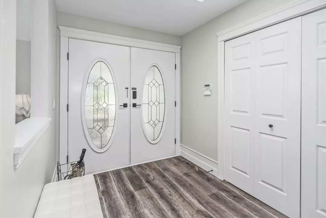 Family Room Photo of 6238 191a Street, Surrey, BC