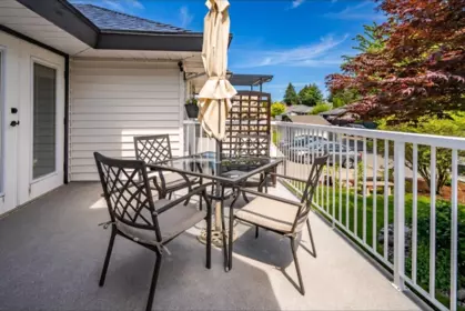 Basement Recreation Room Photo of 6238 191a Street, Surrey, BC