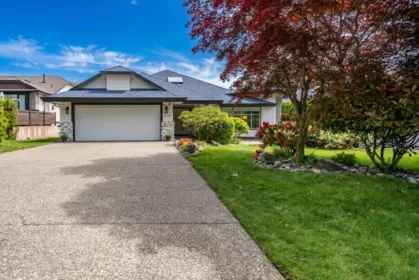 6238 191a Street, Surrey, BC, Surrey — Single Family Residence for sale