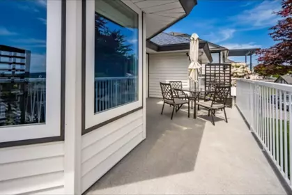 Laundry Room Photo of 6238 191a Street, Surrey, BC