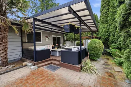 Garden / Landscaping Photo of 16106 16 Avenue, Surrey, BC