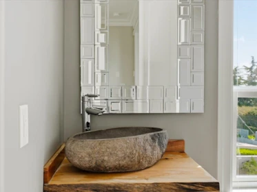 Powder Room Photo of 1087 Finlay Street, White Rock, BC