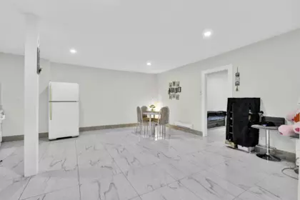 Kitchen Island Photo of 12943 112 Avenue, Surrey, BC