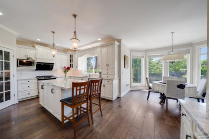 Kitchen Island Photo of 3780 156 Street, Surrey, BC