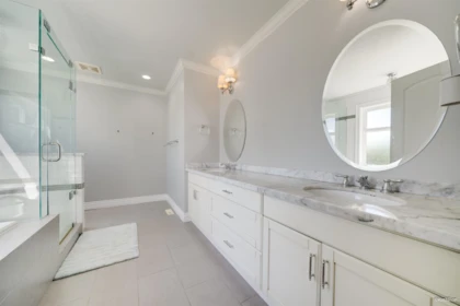 Walk-In Closet Photo of 3780 156 Street, Surrey, BC
