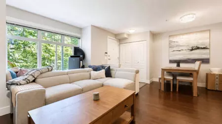 Breakfast Nook Photo of 28 7428 Southwynde Avenue, Burnaby, BC