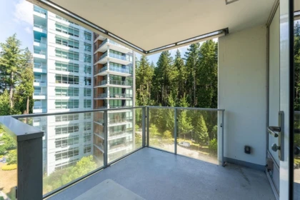 Backyard Photo of 803 3355 Binning Road, Vancouver, BC