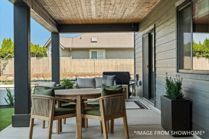 Swimming Pool Photo of 47375 Chartwell Drive, Chilliwack, BC