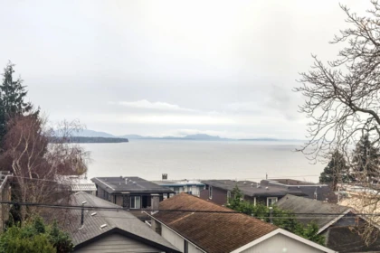 204 15176 Buena Vista Avenue, White Rock, BC, White Rock — Apartment/Condo for sale