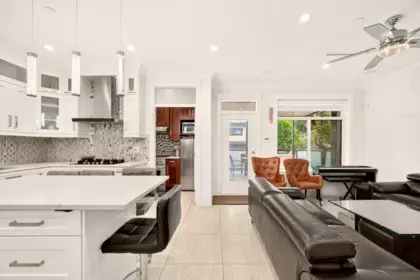 Breakfast Nook Photo of 5886 Sherbrooke Street, Vancouver, BC