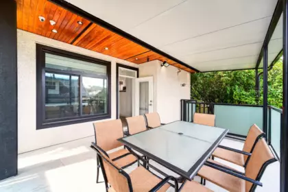 Garden / Landscaping Photo of 5886 Sherbrooke Street, Vancouver, BC