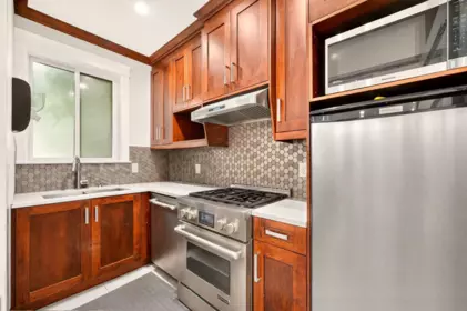 Guest Bathroom Photo of 5886 Sherbrooke Street, Vancouver, BC