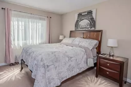 Hallway Photo of 3553 Monashee Street, Abbotsford, BC