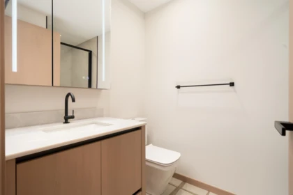 Mudroom Photo of 2 1448 E 30th Avenue, Vancouver, BC
