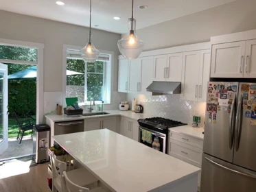 Kitchen Island Photo of 48 2855 158 Street, White Rock, BC