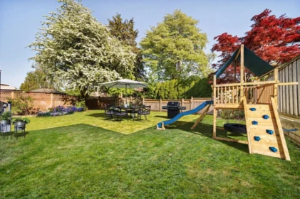Front Yard Photo of 306 Ninth Avenue, New Westminster, BC