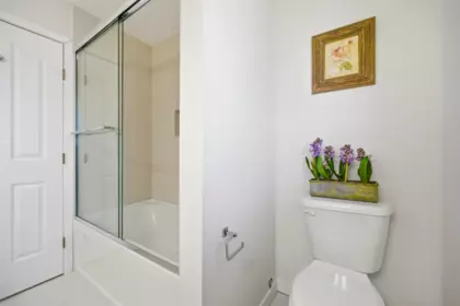 Mudroom Photo of 9113 Briar Road, Burnaby, BC