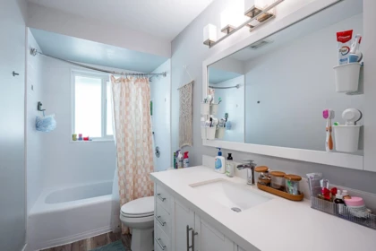 Hallway Photo of 17223 61b Avenue, Surrey, BC