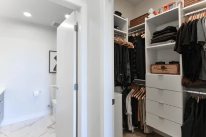 Hallway Photo of 405 1892 Starling Drive, Delta, BC