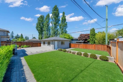 6841 Burns Street, Burnaby, BC, Burnaby — Single Family Residence for sale
