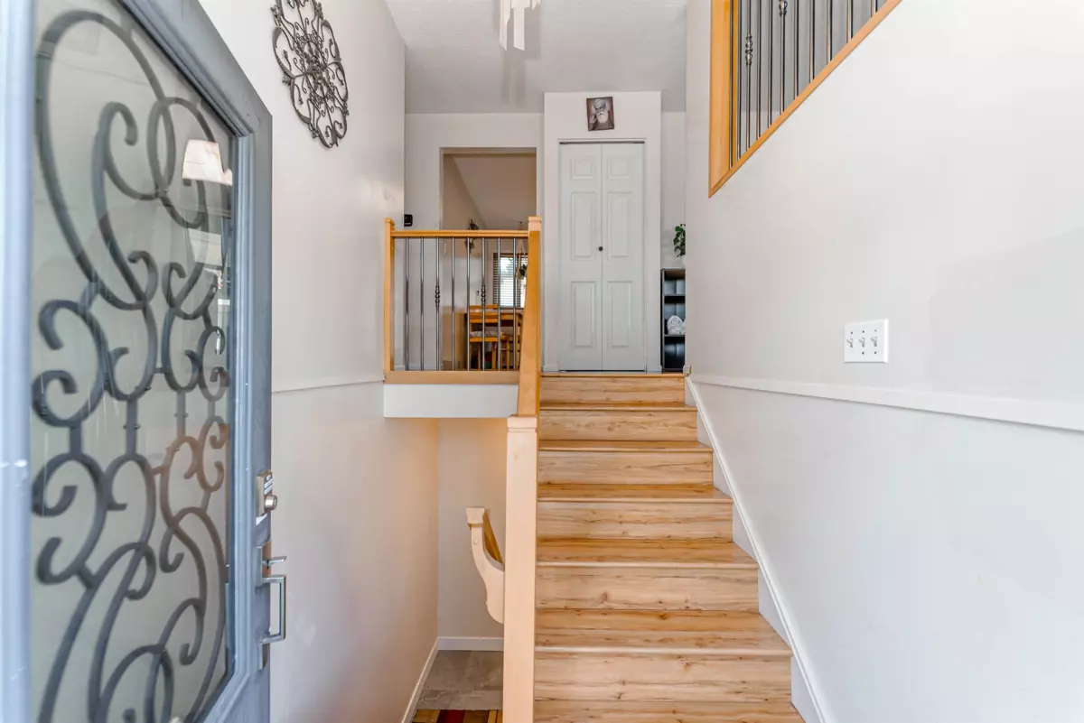 Dining Area Photo of 2104 Bakerview Street, Abbotsford, BC