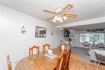 Breakfast Nook Photo of 2104 Bakerview Street, Abbotsford, BC